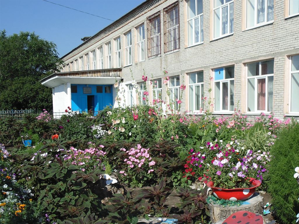 Новое здание Маршихинской школы 2000-е гг.